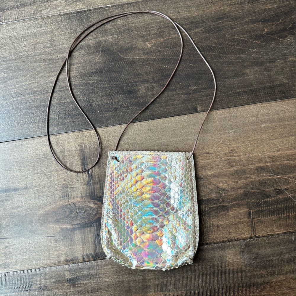 B May Crossbody Cell Pouch Bag‎ Iridescent Snake Skin Suede Lined
NWOT